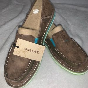 Western style slip on shoe